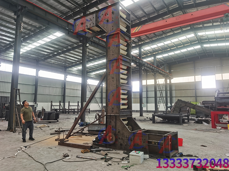 斗式提升機的結構組成